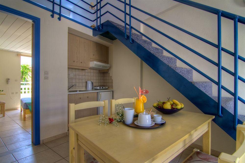 Pearl Seabreeze Suites Rethymno  Exterior photo